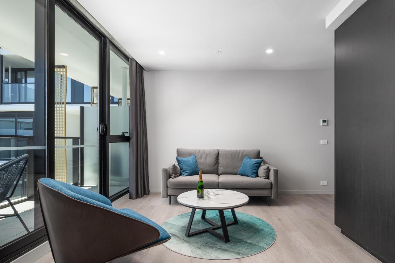 Oros Hotel And Apartments Oakleigh Exterior photo