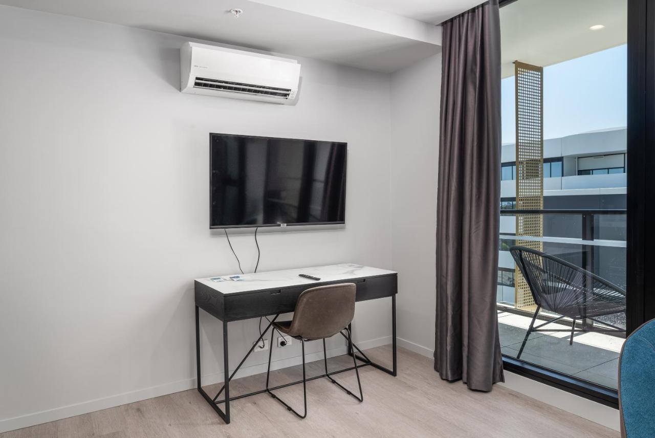 Oros Hotel And Apartments Oakleigh Exterior photo